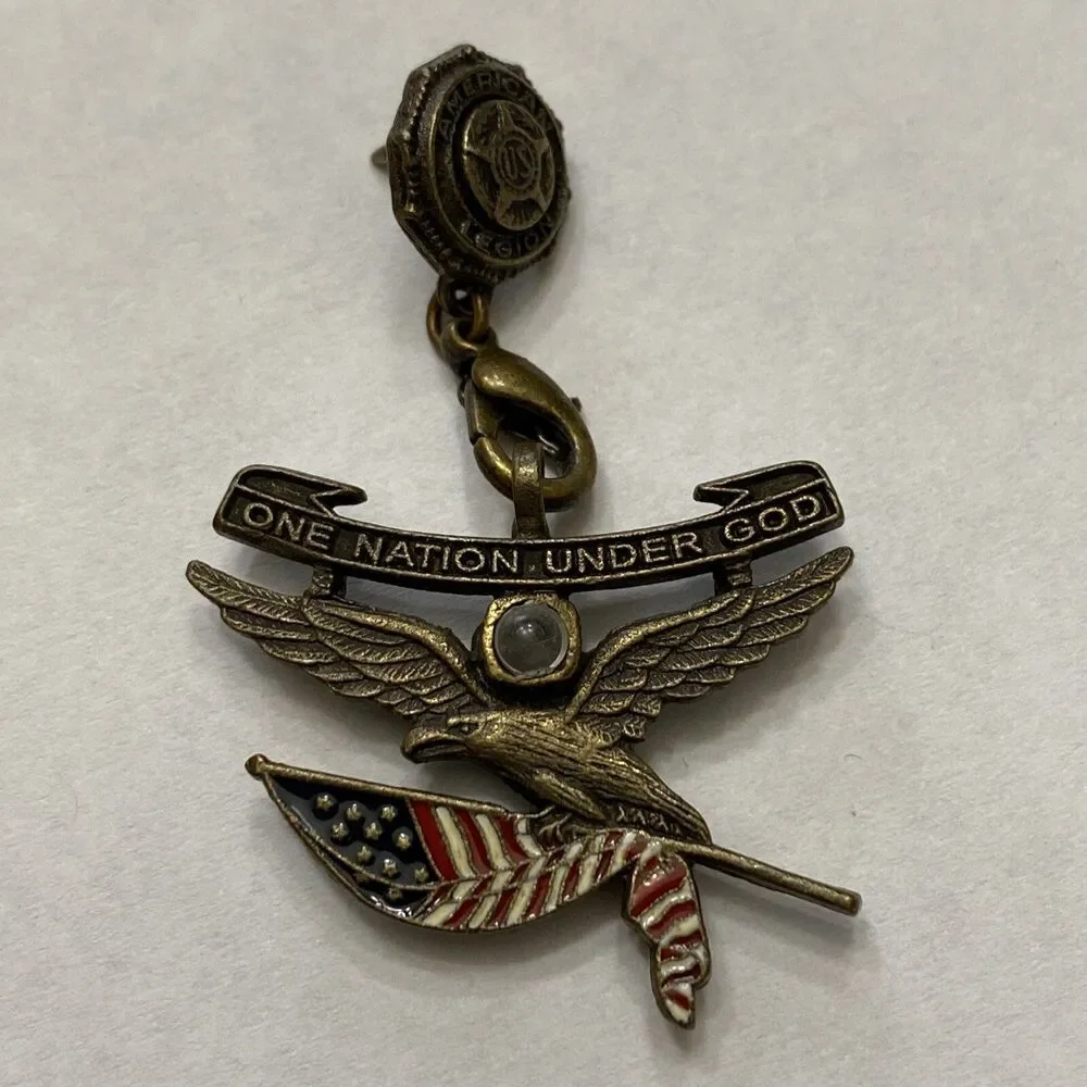 Vintage American Legion Auxillary Eagle Pin Gold Tone Pinback